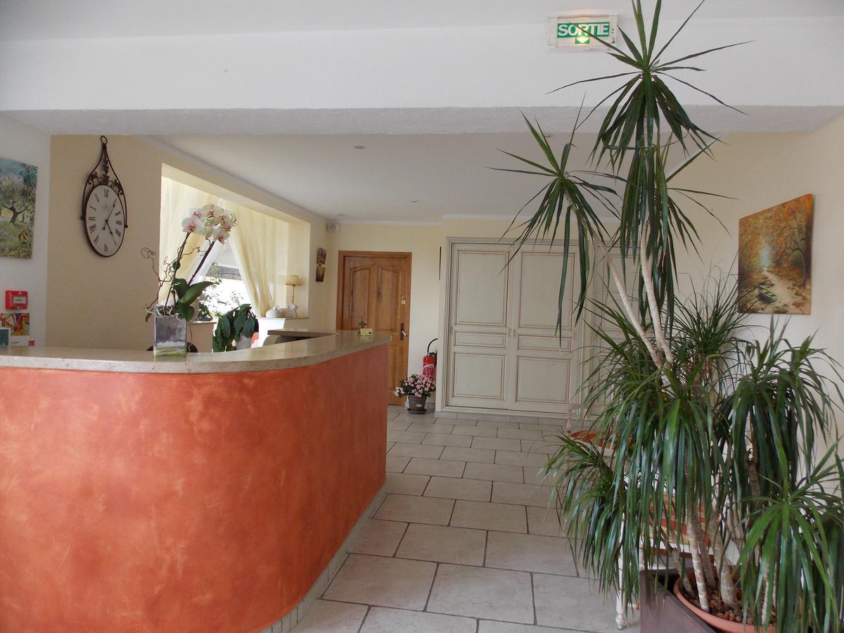 Au Relais Provencal Ξενοδοχείο Bagnols-en-Forêt Εξωτερικό φωτογραφία