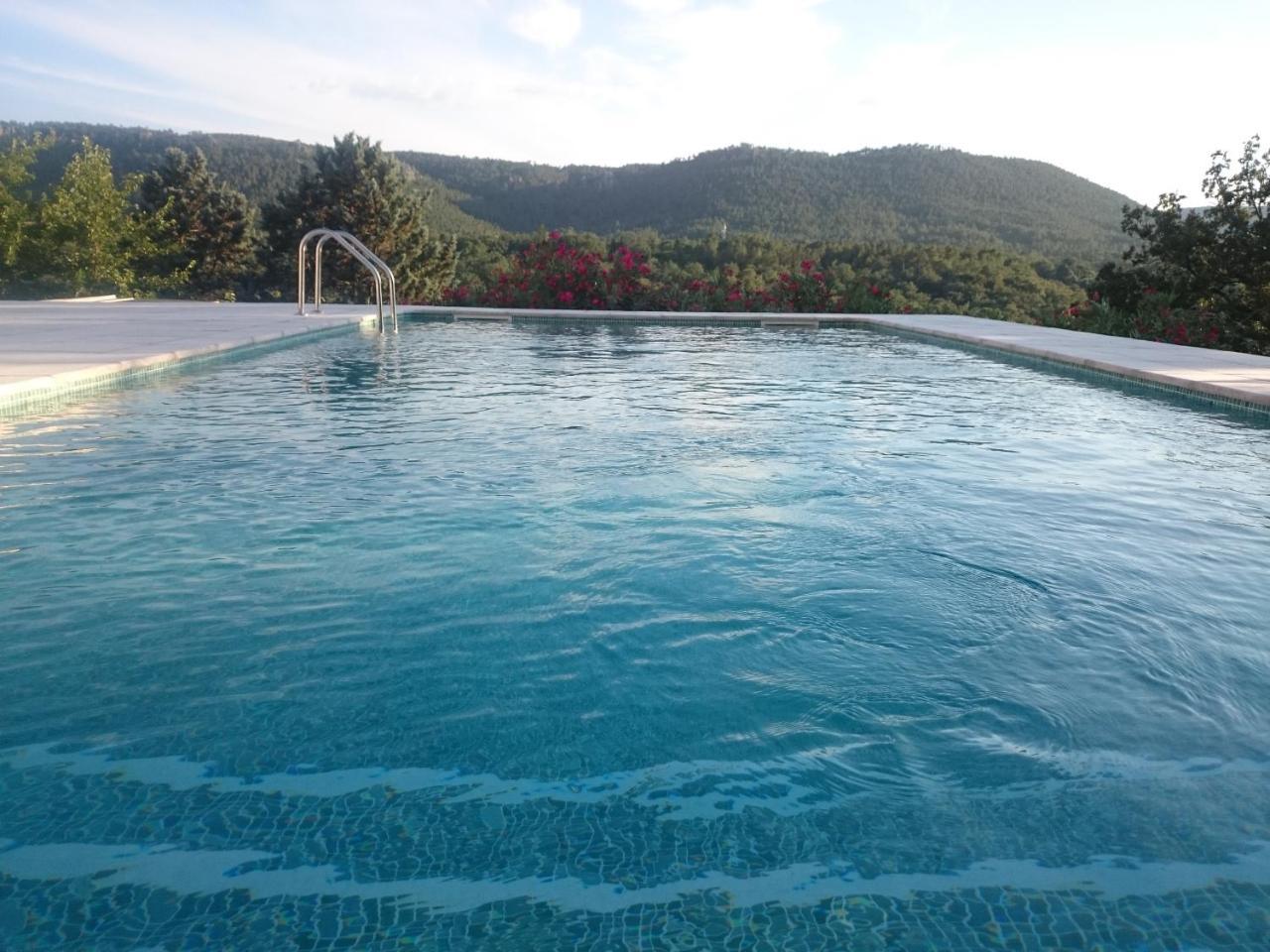 Au Relais Provencal Ξενοδοχείο Bagnols-en-Forêt Εξωτερικό φωτογραφία